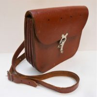 Vintage-Leather-TRAM-CONDUCTORS-bag-marked-to-front-Solid-Hide-made-by-RJ-Jenkin-Victoria-Sold-for-35-2019