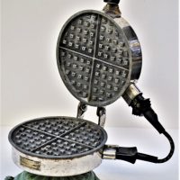 2-x-vintage-items-inc-Hecla-electric-cast-iron-and-green-enamel-waffle-maker-a-boxed-English-Selsdon-ink-pen-with-14K-plated-nib-Sold-for-43-2019