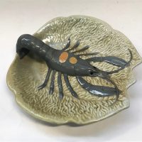 Australian-Wembley-Ware-pottery-Yabby-dish-pearl-grey-ground-darker-grey-raised-lobster-with-original-Wembley-and-retailer-stickers-approx-70cm-D-Sold-for-43-2019