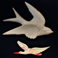 2-x-vintage-Brooches-Art-Deco-creamred-stylized-bird-in-flight-large-cream-Bakelite-swallow-Sold-for-43-2019