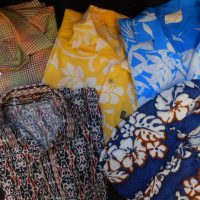 Group-lot-Vintage-Mens-short-sleeved-SUMMER-SHIRTS-Hawaiian-prints-Check-patterns-etc-all-Fab-Colours-period-designs-various-brand-labels-Sold-for-50-2019