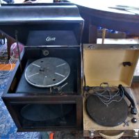 vintage-EDISON-Gramophone-in-original-Wills-Paton-cabinet-and-Howard-portable-record-player-in-vinyl-case-Sold-for-87-2019