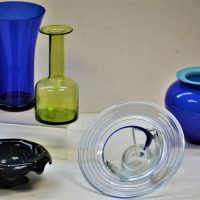 Group-lot-Mid-Century-Modern-ART-other-Glass-Kosta-Boda-Davidsons-polka-dot-Cobalt-Blue-Trumpet-Vase-etc-Sold-for-31-2019