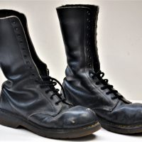 Pair-of-vintage-14up-DOC-MARTENS-Steel-Caps-Sold-for-35-2019