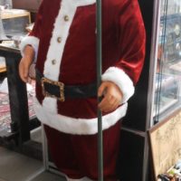 Group-lot-incl-Talking-Walking-SANTA-160cm-H-not-working-and-Vintage-EWBANK-Dainty-Hand-Vacuum-Sold-for-99-2019