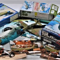Small-lot-model-planes-inc-boxed-REVELL-Messerschmitt-ME262-unmade-172-scale-Easy-Model-P39-assembled-etc-Sold-for-37-2019