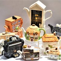Large-Group-NOVELTY-Teapots-Home-Themes-incl-Cottages-Piano-Front-Door-with-Milk-Bottle-Luggage-Side-Board-etc-Sold-for-87-2019