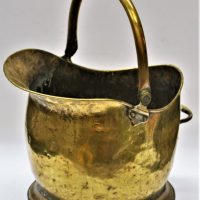 Large-Vintage-BRASS-Coal-Scuttle-Removeable-base-hammertone-finish-approx-29cm-H-Sold-for-50-2019
