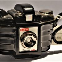 Novelty-English-china-Camera-Kodok-Brownie-127-shaped-tea-pot-by-The-Teapottery-approx-13cm-Sold-for-106-2019