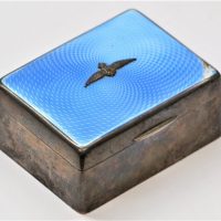 Sterling-Silver-Cigarette-Box-with-blue-enamel-lid-af-and-RAF-emblem-hmarked-BHam-1932-Sold-for-124-2019
