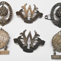 Small-lot-vintage-war-medal-badges-Inc-Sterling-Silver-badges-x4pcs-and-Female-Relative-badges-Sold-for-93-2019