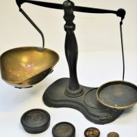 Vintage-Confectionery-SLATER-scales-with-Brass-Pan-and-Scales-Sold-for-62-2020