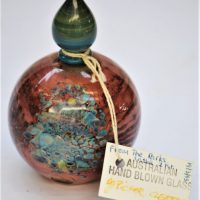Australian-Hand-Blown-ART-GLASS-Richard-Clements-Perfume-Bottle-with-stopper-Pink-Blue-infused-colour-Monogram-to-side-9cm-H-Sold-for-35-2020