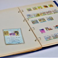 Vintage-Australian-stamp-collection-many-rare-predecimal-and-mint-condition-Hinged-Inc-HUTT-RIVER-PROVINCE-stamps-etc-Sold-for-62-2020