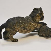 Vintage-Bergmann-style-bronze-figure-Cat-playing-with-a-mouse-Sold-for-56-2019