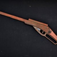 Vintage-Buzz-Barton-Special-BB-gun-decommissioned-Daisy-No-195-Wooden-stock-with-metal-barrel-and-scope-Sold-for-112-2019