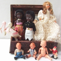 Small carved trinket box with small vintage DOLLS incl Celluloid, tourist, bride, etc - Sold for $73 - 2008