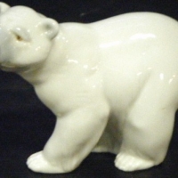 LLADRO walking polar bear figure - Sold for $61 - 2008