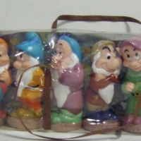 Group lot - vintage Walt Disney 7 x dwarfs squeaky toys in carry bag & Snow White - Sold for $85 - 2008