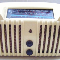 Stromberg Carlson brown Bakelite RADIO - painted cream - Sold for $67 - 2008