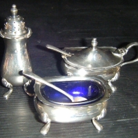 3 Pce Hallmarked Sterling Silver CRUET SET with Pepper Shaker, Salt and Mustard Pots with Blue Glass Inserts and Spoons - Sold for $98 - 2008