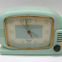 Deco RHYTHM brand Japanese MUSICAL alarm  CLOCK with GREEN  BAKELITE CASE - Marked No 807 to back (slight crack to one side of case) - Sold for $183 - 2009