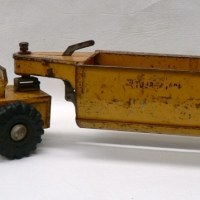 1950's  yellow metal BOOMEROO toy - Le Tourneau-Westinghouse HOPPER - 56 cms L - Sold for $104 - 2009