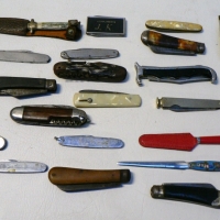 Approx 21 Vintage POCKET KNIVES inc - MOP, Ivorex, tourism etc - Sold for $79 - 2009