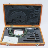 Vintage MICROMETER SET made by MITUTOYO Japan - with orig paperwork in wooden fitted box - Sold for $61 - 2009