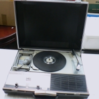 GET SMART-esque HMV Briefcase shaped RECORD PLAYER - Sold for $61 - 2009