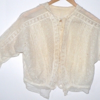 Victorian cream lace cropped blouse, beautiful sleeve detailing, lined with net (Syme) - Sold for $55 - 2014