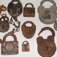 Tin of vintage locks and keys, incl V R, Yale, German, etc - Sold for $79 - 2012