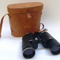 Pair CARL ZEISS BINOCULARS in original leather carry case - Sold for $67 - 2012