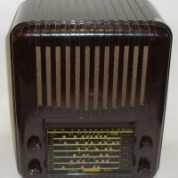 1930's brown Bakelite Healing Golden Voice mantle Radio mod No 288155 - Sold for $98 - 2012