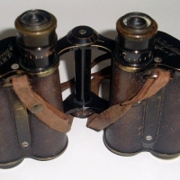 circa 1899 Carl Zeiss Feldstecher Vergr8 binoculars, brass with leather covered body - Sold for $98 - 2012