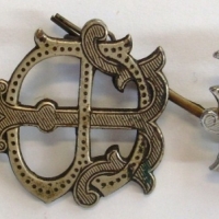3 x Vintage TRAMWAYS BADGES inc circa 1910 enamelled Australian Tramways Employees Association stamped V2 175 to reverse, and 2 x drivers cap badges - Sold for $67 - 2013