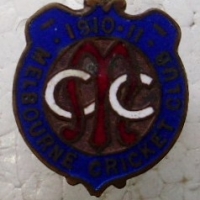 1910-11 MCC Melbourne Cricket Club enamel membership badge - Sold for $110 - 2013