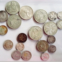 Small lot of Australian Silver coins - Thripences - sixpences - shillings and Florins - Sold for $61 - 2013