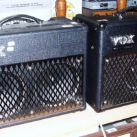 Modern VOX GUITAR AMP - Twin 10 Inch Drivers, all Effects, programmable, etc - Sold for $55 - 2013