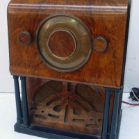 c1935 Astor valve mantel Radio - Model Grand MZ Mickey  - Tombstone design with veneered wood case, fretwork and columns - Model Grand MZ Mickey circa - Sold for $1769 - 2014
