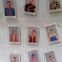Set of 9 Capstan cigarette cards - VFL past and present champions in exc Cond - Sold for $67 2014