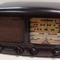 Brown Bakelite ASTOR radio - Model No449045 - Sold for $79 2014