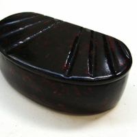 Victorian dark redmottled Gutta-percha Snuff box - kidney shaped & pattenerd lid - Sold for $43 - 2014