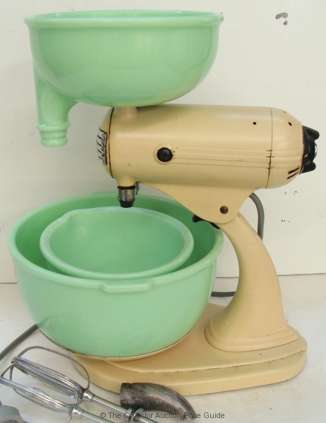 Vintage Sunbeam Mixer W/ Jadeite Bowls