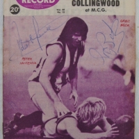 1975 VFL Football Record Melbourne Vs Collingwood Signed by Peter McKenna, Ray Shaw, Murray Weideman, Graham Shepherd etc - Sold for $37 - 2014