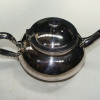 Vintage ROBUR Silver plate Perfect teapot, details to base - Sold for $55 - 2014