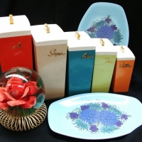 Group lot c 1950/60s household inc - set retro kitchen canister set in various colours, rosarium, etc - Sold for $37 - 2014