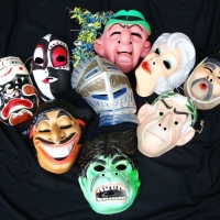 Group lot plastic character masks inc - Mr Magoo, Marilyn Monroe, Julius Caesar, etc - Sold for $30 - 2014