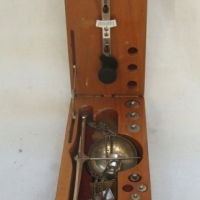 Vintage HAIGIS jewellers scales in wooden box - Sold for $92 - 2015