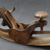 Stanley Radius Compass plane no 113 circa 1900 with lateral adjuster - Sold for $183 - 2015
